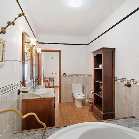 Tijoco Bajo Con Jacuzzi Adeje Lodge *